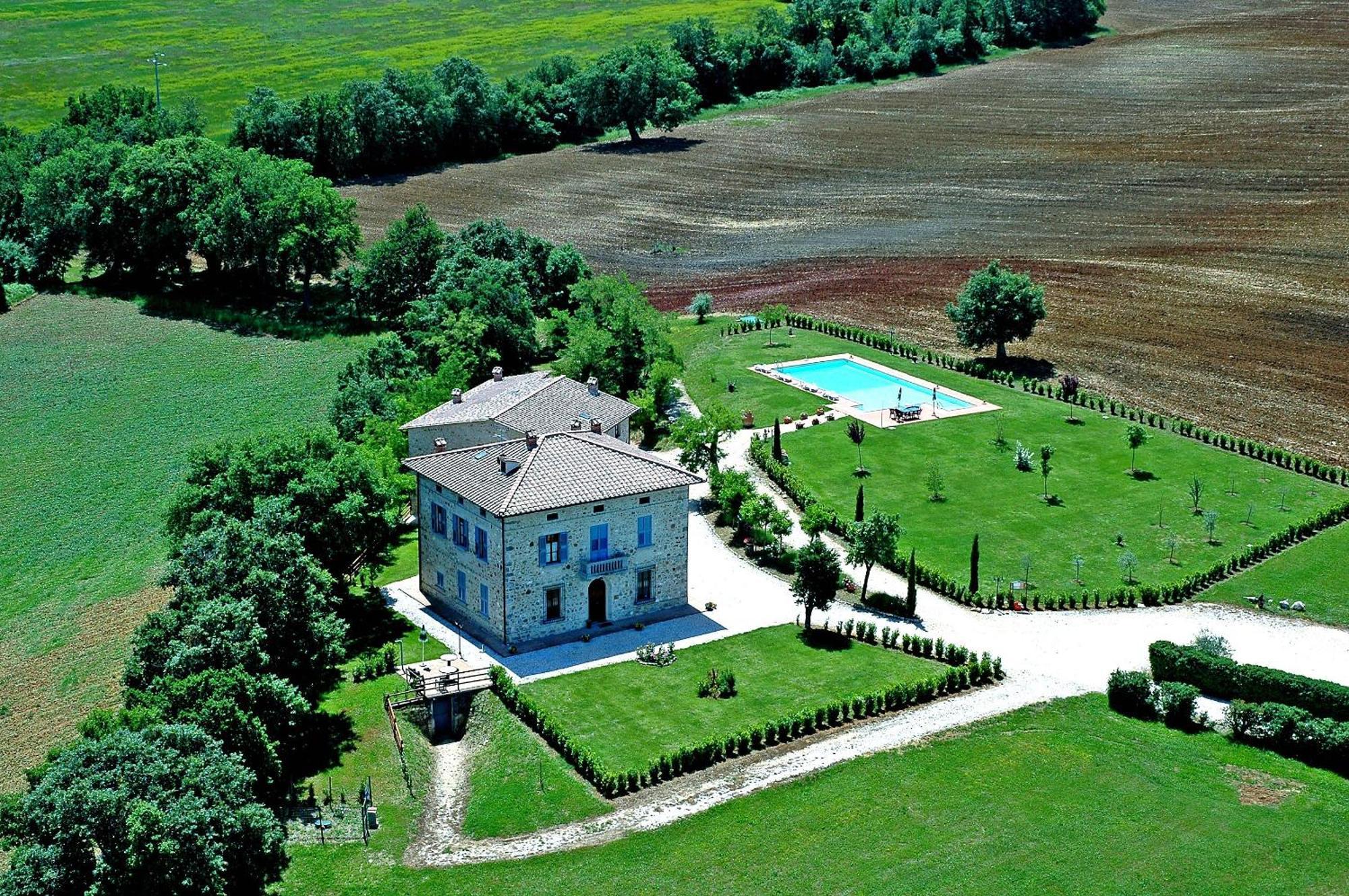 Borgo Il Villino Guest House กาโซเล เดลซา ภายนอก รูปภาพ