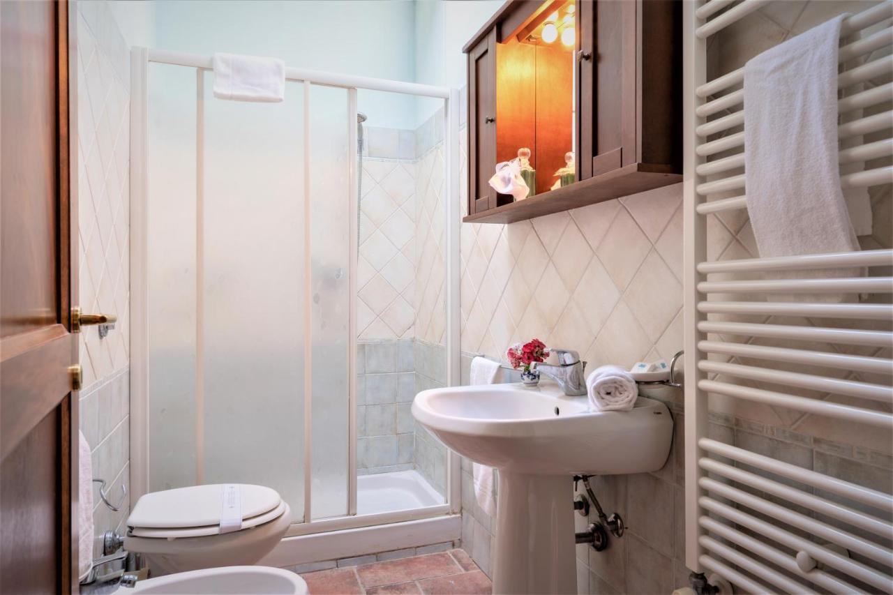 Borgo Il Villino Guest House กาโซเล เดลซา ภายนอก รูปภาพ