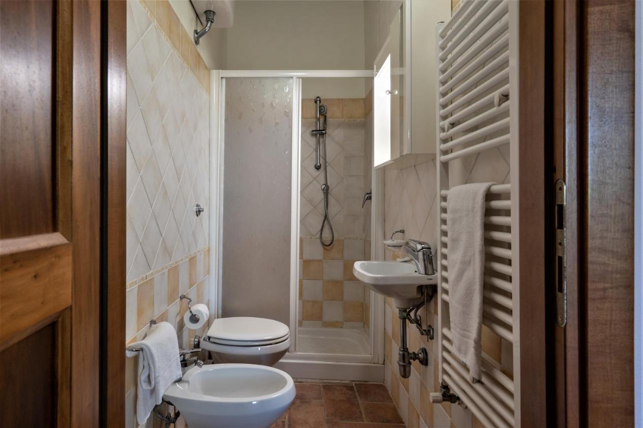 Borgo Il Villino Guest House กาโซเล เดลซา ภายนอก รูปภาพ