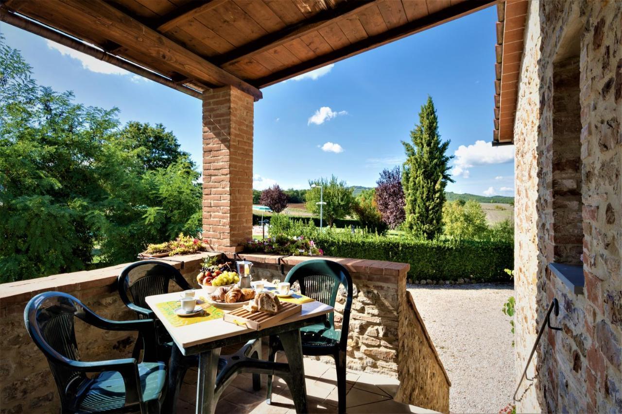 Borgo Il Villino Guest House กาโซเล เดลซา ภายนอก รูปภาพ